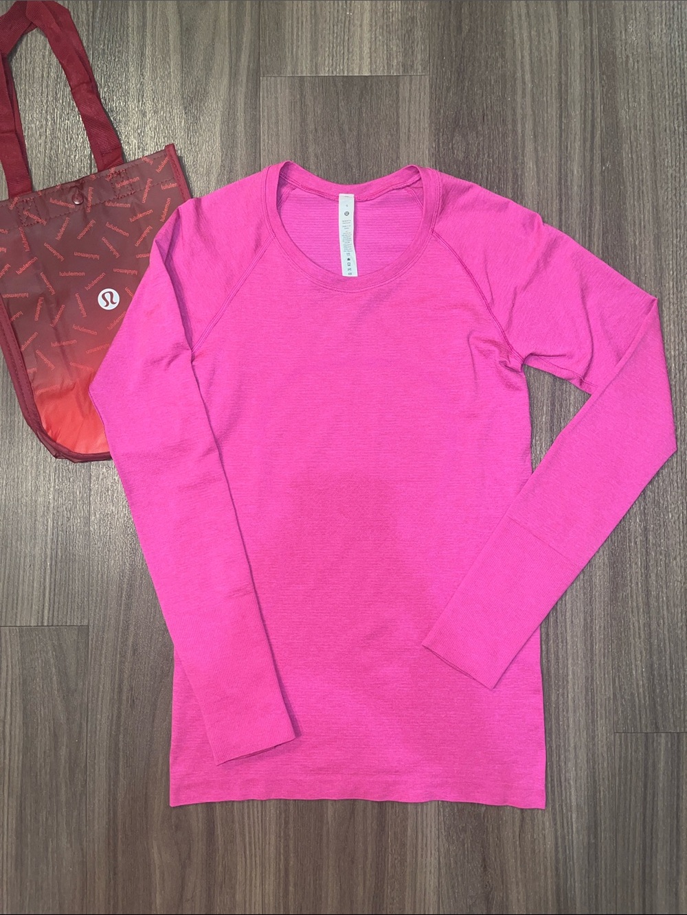 Lululemon Swiftly Tech Long Sleeve